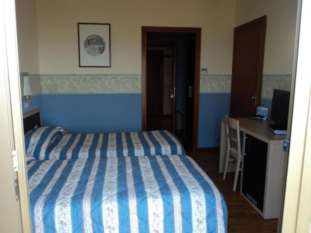 Hotel La Fonte โอซิโม ห้อง รูปภาพ